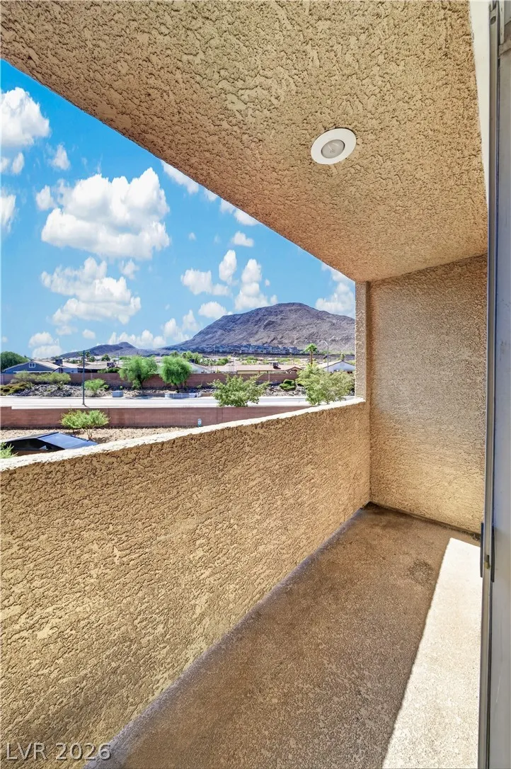 77 Blue Beak Way Henderson, NV 89012