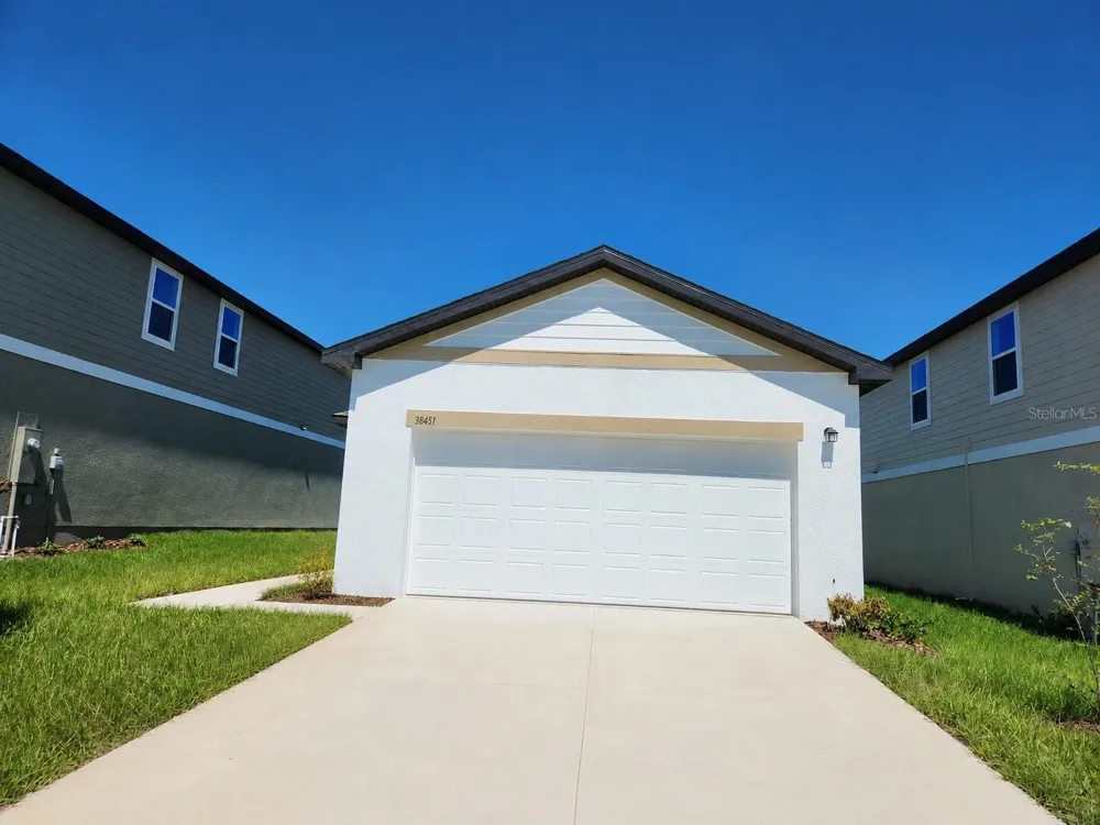38451 HONEYSUCKLE DRIVE Dade City, FL 33525