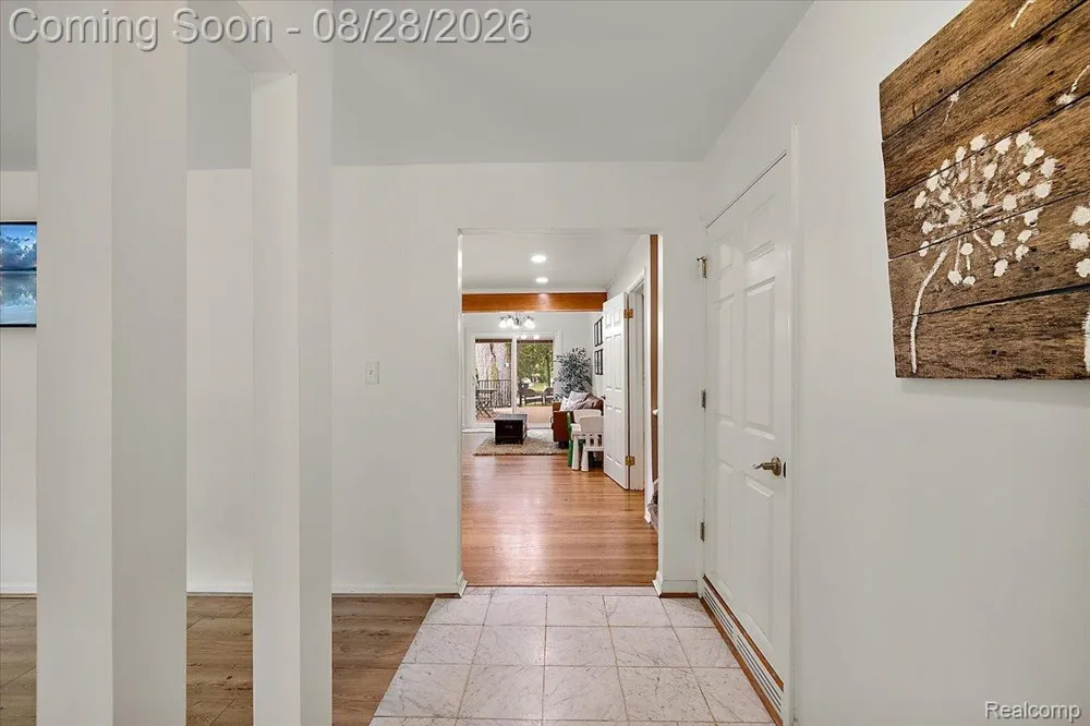 7710 Richardson Road West Bloomfield Charter Township, MI 48323