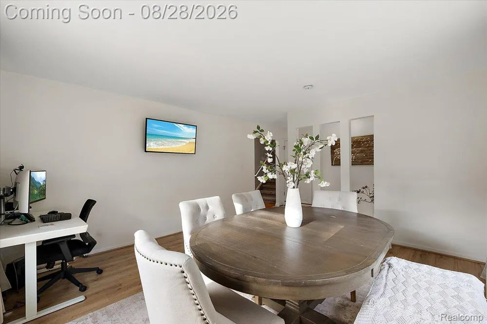 7710 Richardson Road West Bloomfield Charter Township, MI 48323