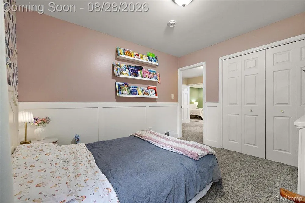 7710 Richardson Road West Bloomfield Charter Township, MI 48323