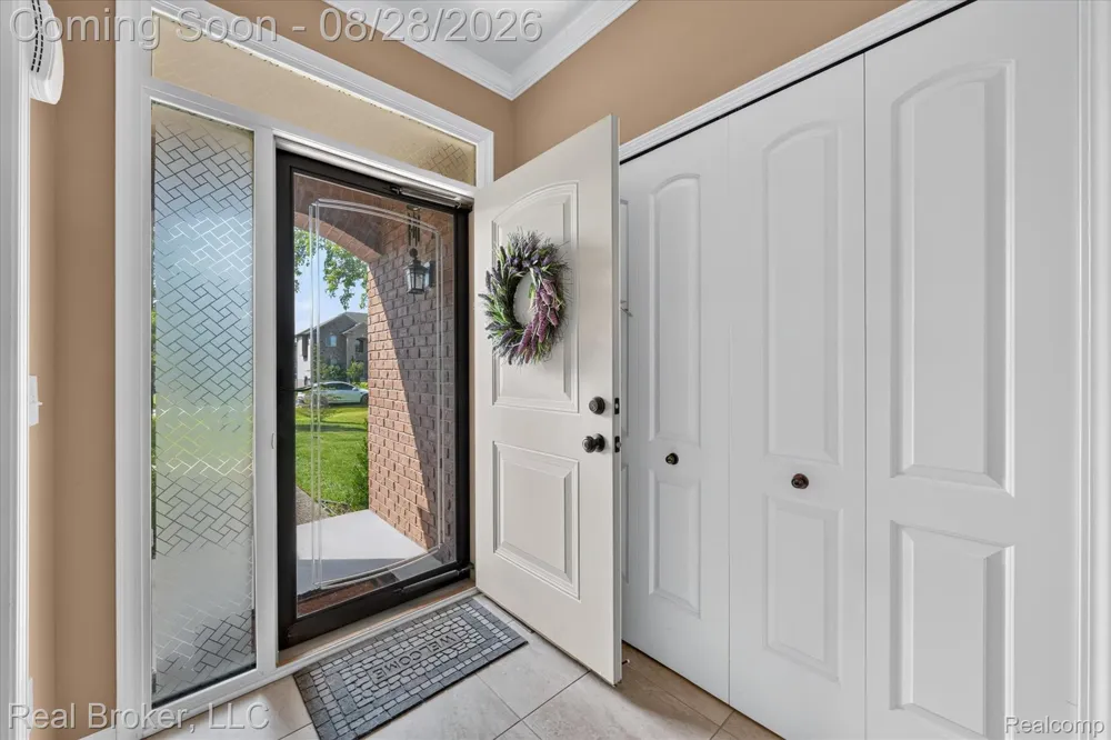 7663 W Pearson Shelby Charter Township, MI 48316