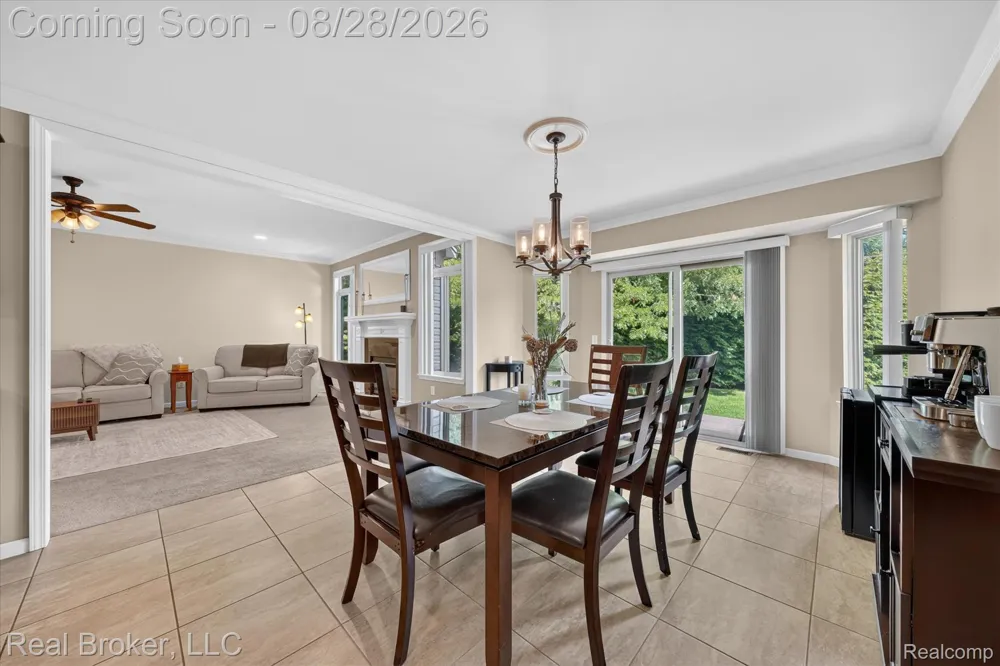 7663 W Pearson Shelby Charter Township, MI 48316