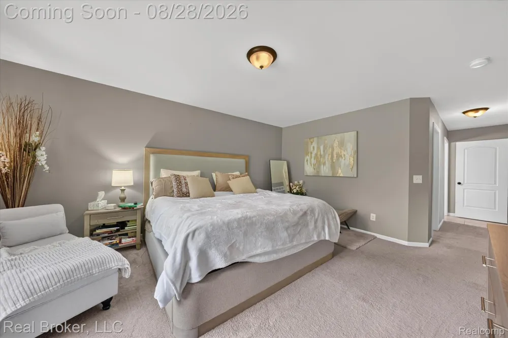 7663 W Pearson Shelby Charter Township, MI 48316