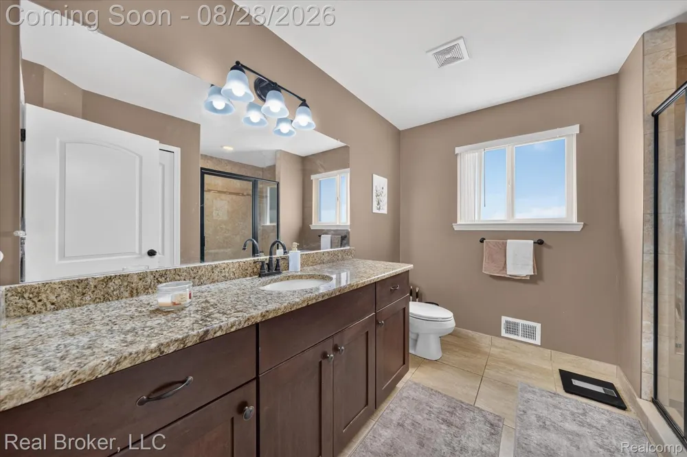 7663 W Pearson Shelby Charter Township, MI 48316
