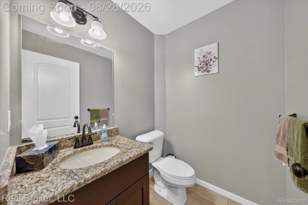 7663 W Pearson Shelby Charter Township, MI 48316