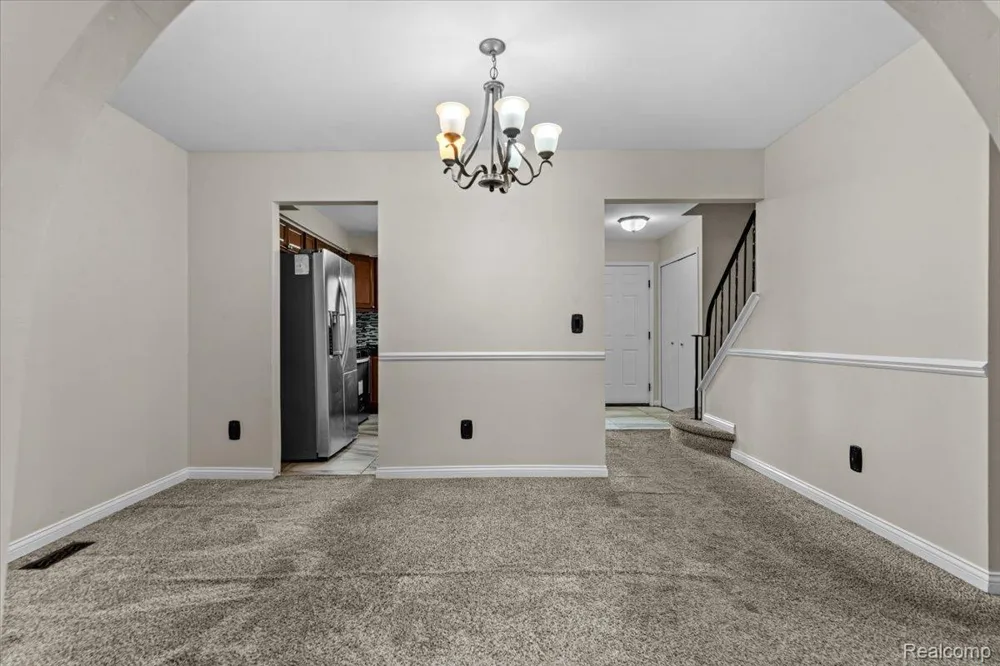 3719 Old Creek Road Troy City, MI 48084