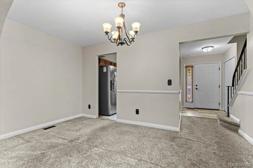 3719 Old Creek Road Troy City, MI 48084