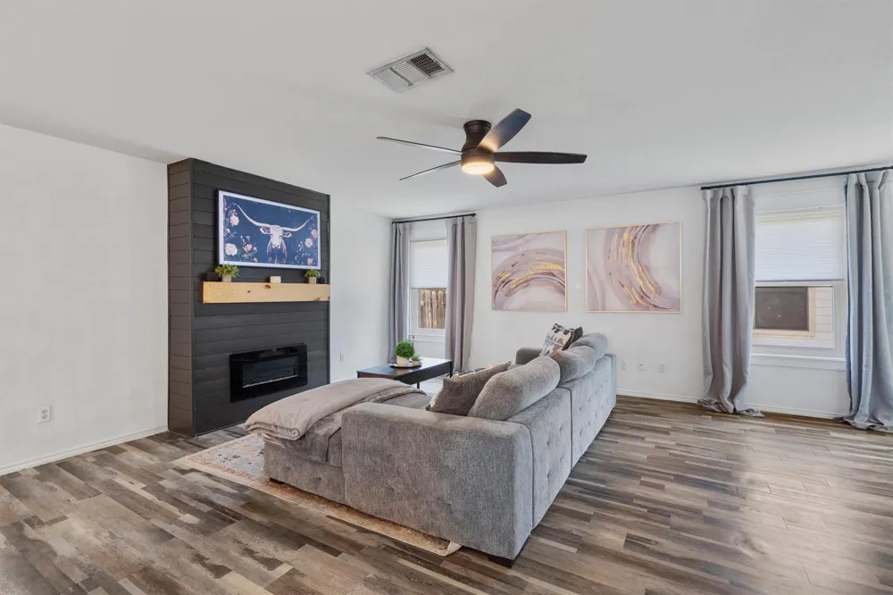 4202 Kings Canyon Drive Taylor, TX 76574