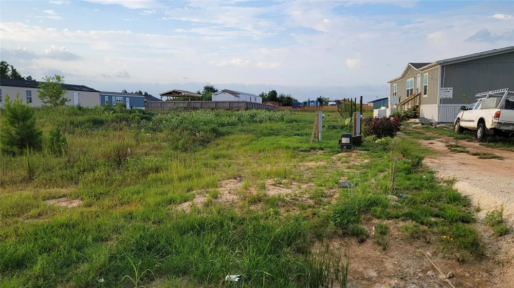 9044 Road 5868 Dayton, TX 77327