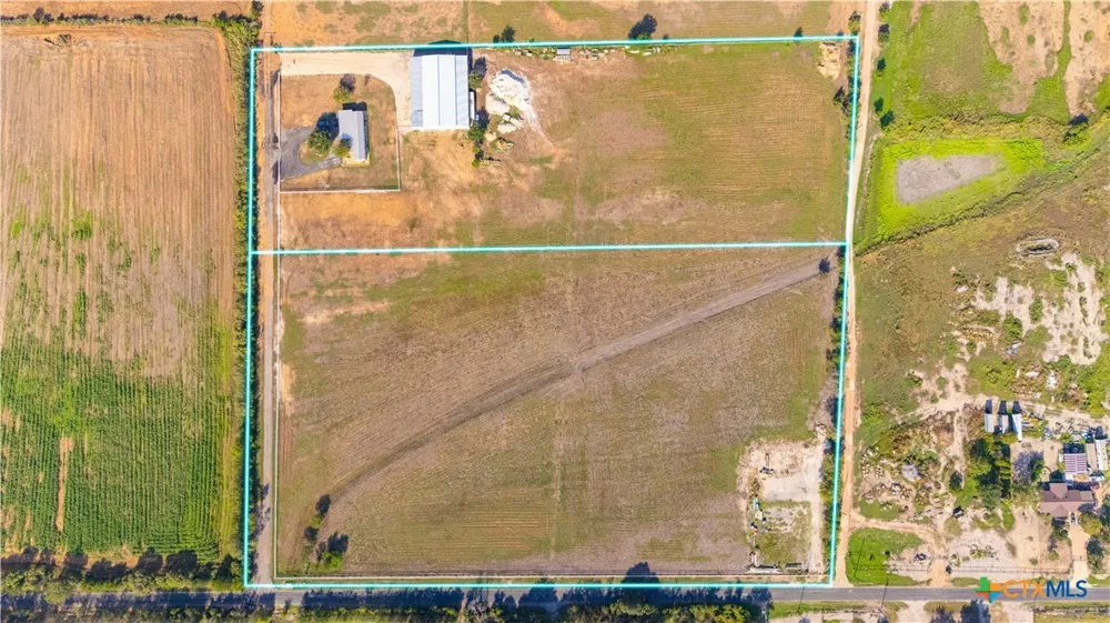 11706 Kinney Atascosa, TX 78002