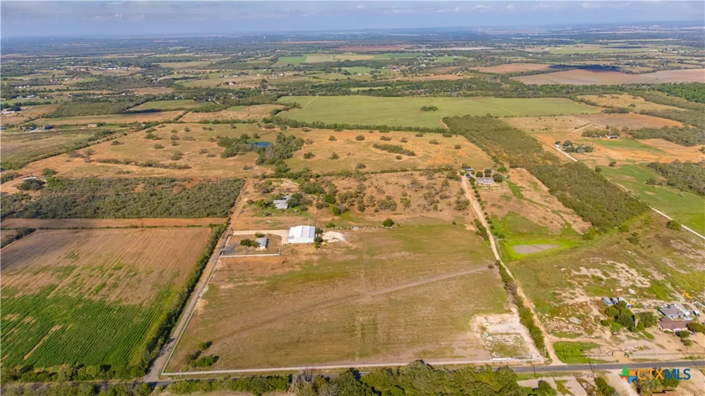 11706 Kinney Atascosa, TX 78002