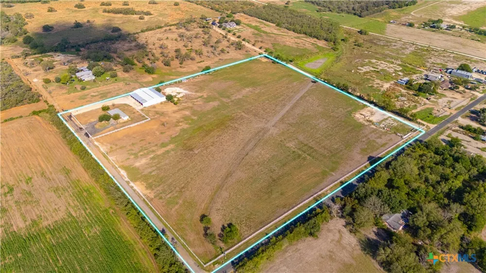 11706 Kinney Atascosa, TX 78002