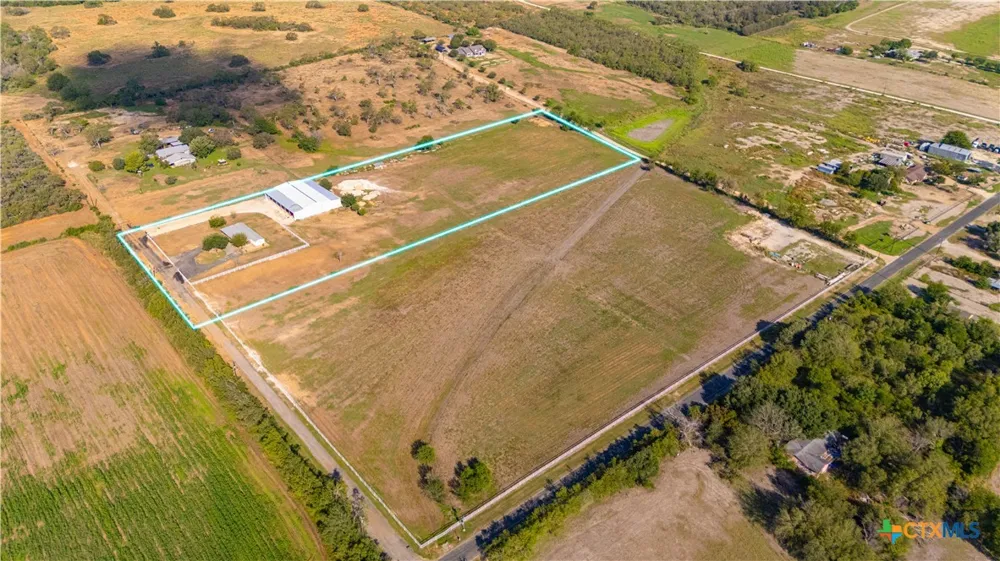 11706 Kinney Atascosa, TX 78002