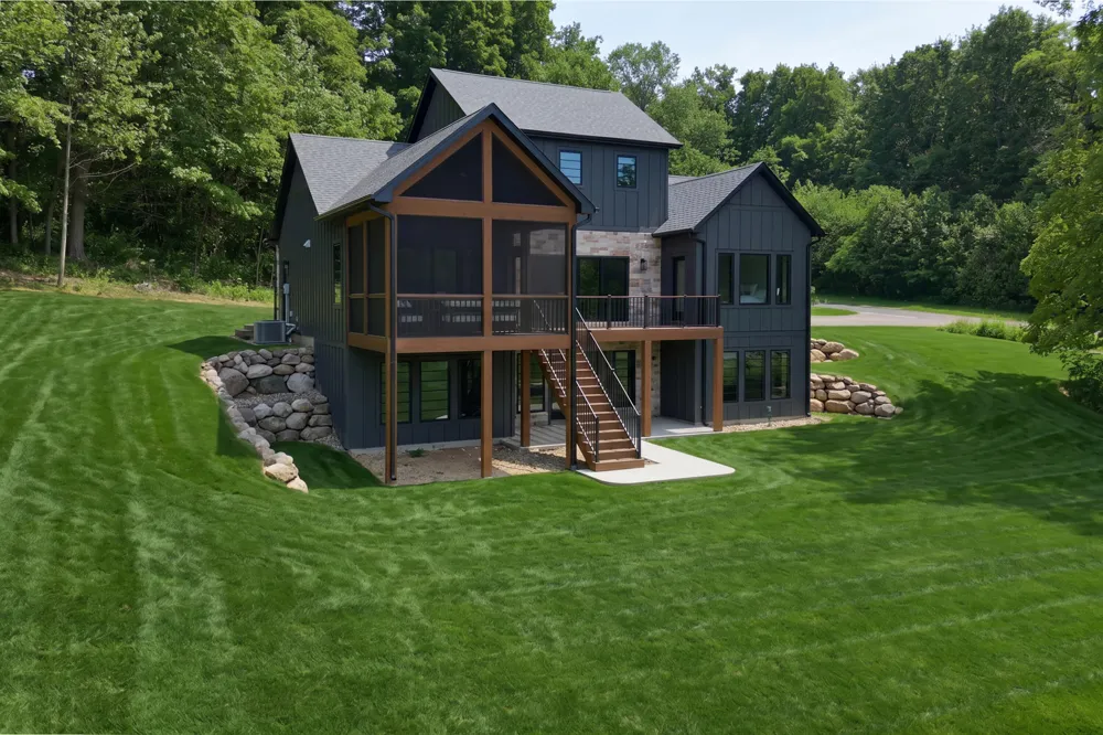 6861 Nature Lane La Porte, IN 46350