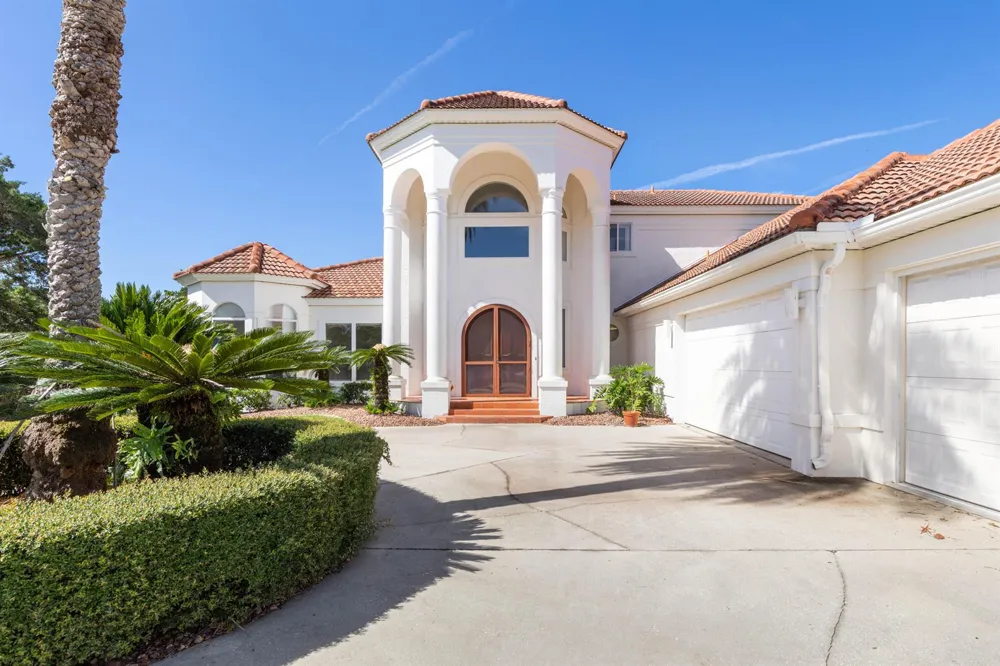 1 Capri Court Palm Coast, FL 32137