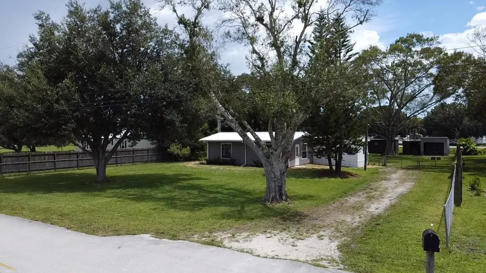 1214 ALLIGATOR ROAD Moore Haven, FL 33471