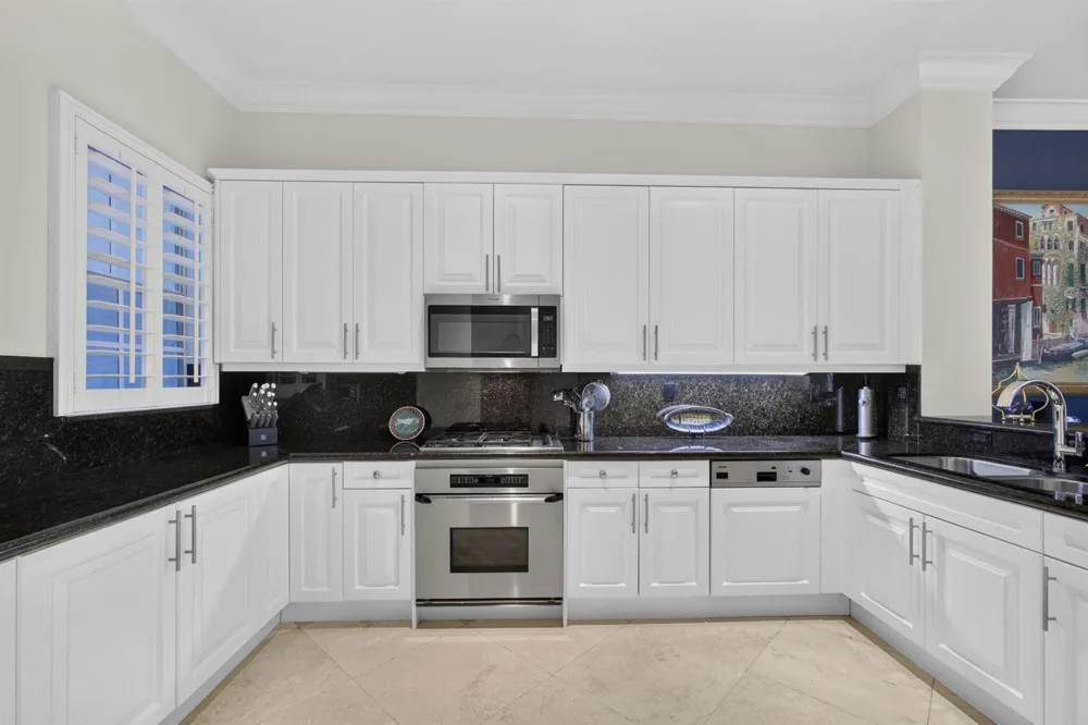 40 Marina Gardens Drive Palm Beach Gardens, FL 33410