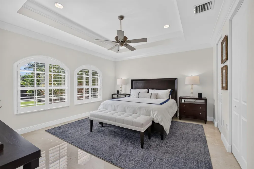 40 Marina Gardens Drive Palm Beach Gardens, FL 33410