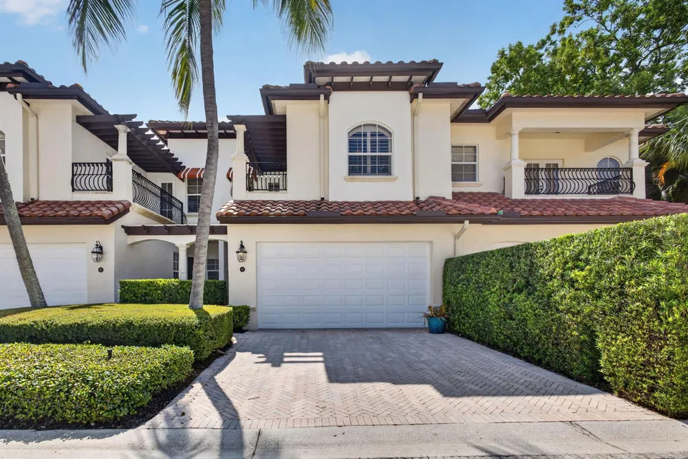 40 Marina Gardens Drive Palm Beach Gardens, FL 33410
