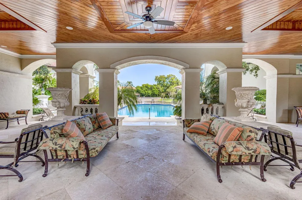 40 Marina Gardens Drive Palm Beach Gardens, FL 33410