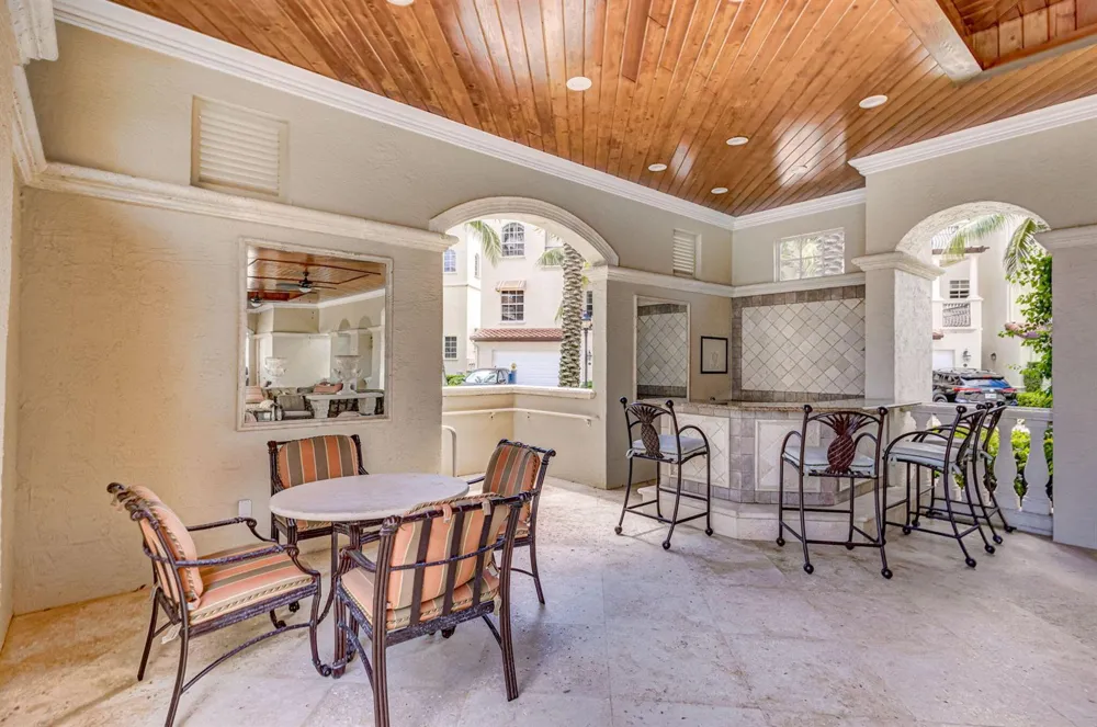 40 Marina Gardens Drive Palm Beach Gardens, FL 33410