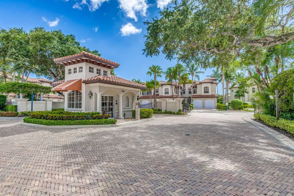 40 Marina Gardens Drive Palm Beach Gardens, FL 33410