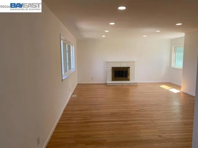 16630 Cowell St Castro Valley, CA 94578