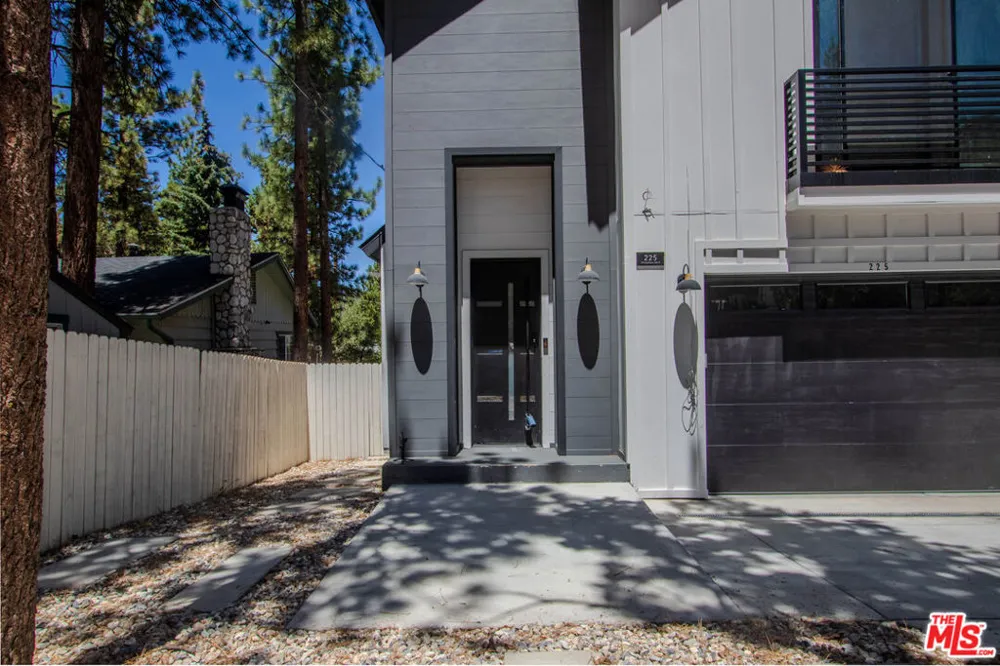 225 E Aeroplane Boulevard Big Bear City, CA 92314