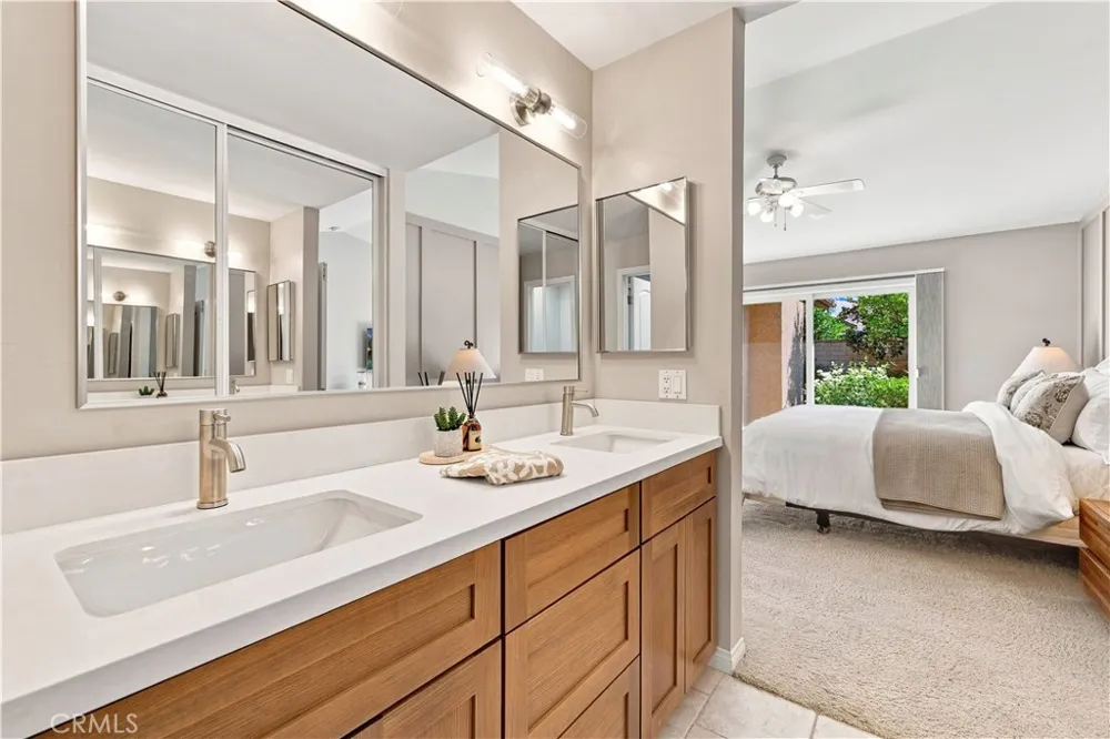 26172 Via Raza Valencia, CA 91355
