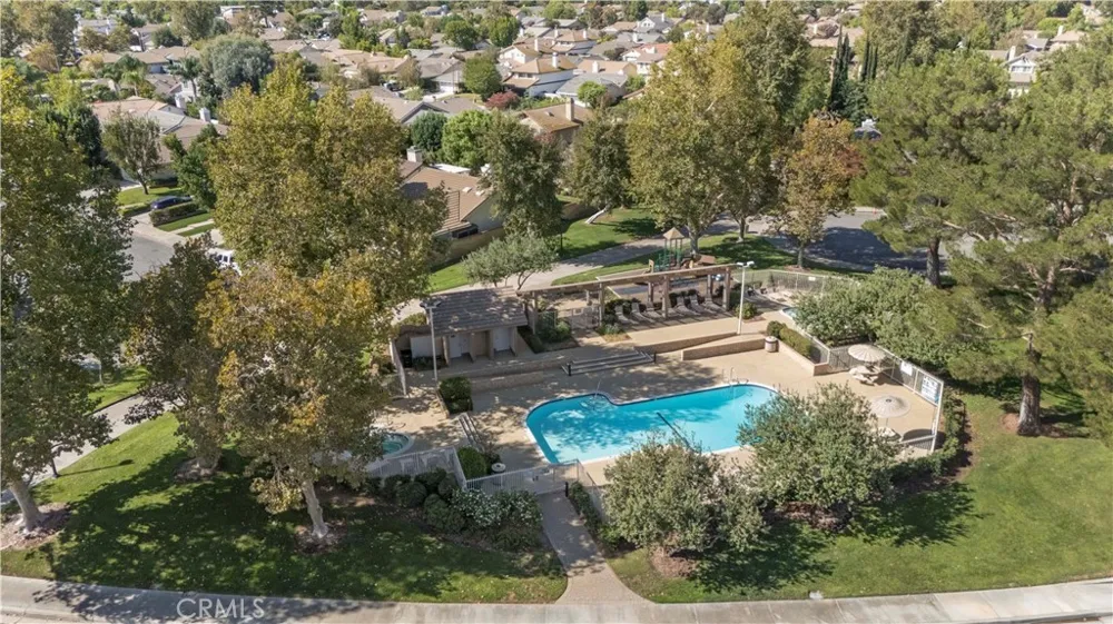 26172 Via Raza Valencia, CA 91355