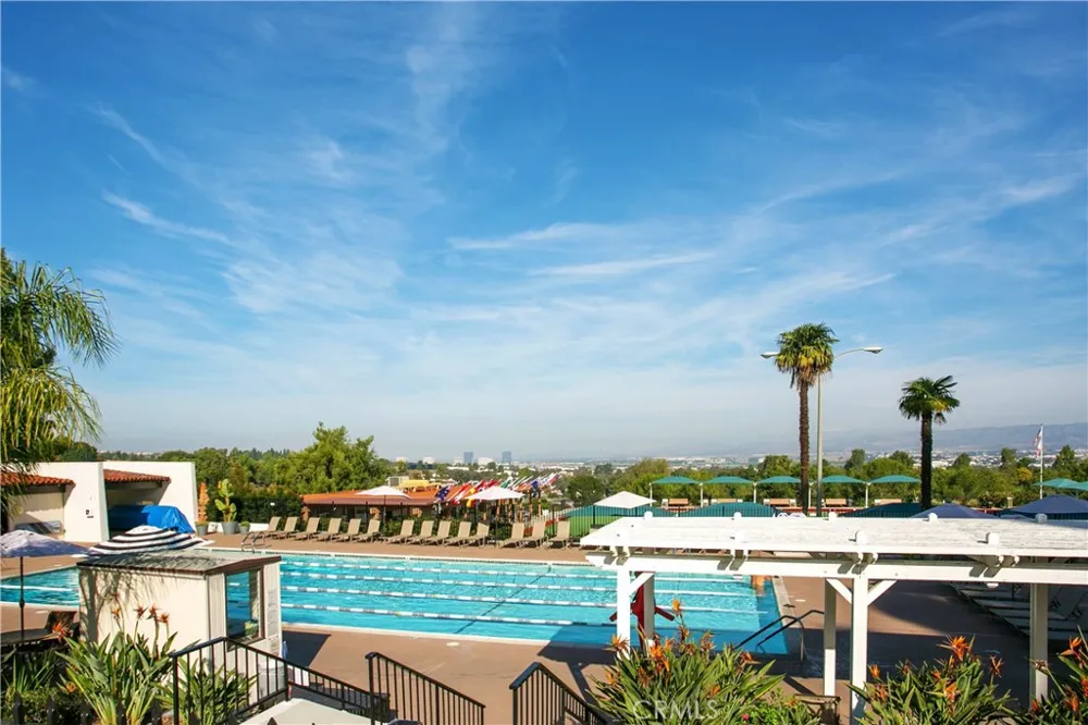 3371 Punta Alta #3A Laguna Woods, CA 92637