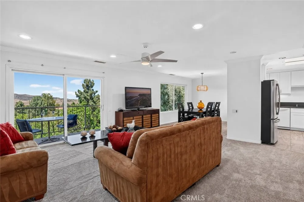 3371 Punta Alta #3A Laguna Woods, CA 92637