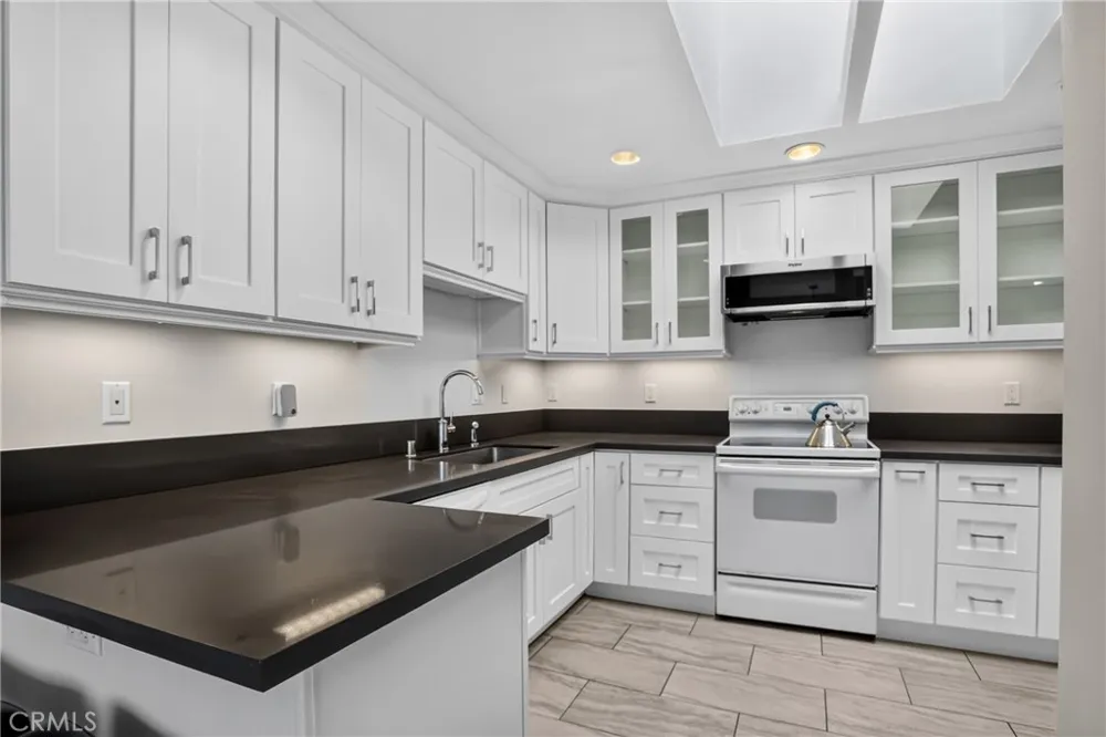 3371 Punta Alta #3A Laguna Woods, CA 92637