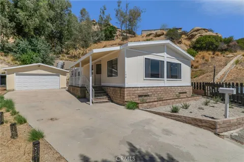 24425 Woolsey Canyon Road #184