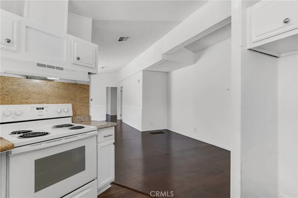 24425 Woolsey Canyon Road #184 West Hills, CA 91304