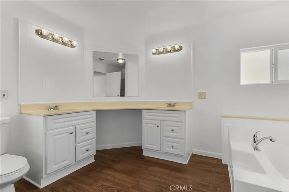 24425 Woolsey Canyon Road #184 West Hills, CA 91304