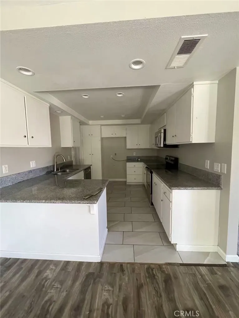 14 Gillman Irvine, CA 92612
