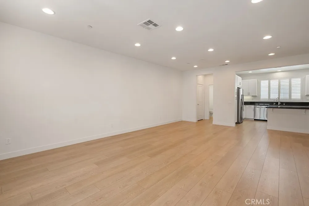 5750 Acacia Lane Lakewood, CA 90712