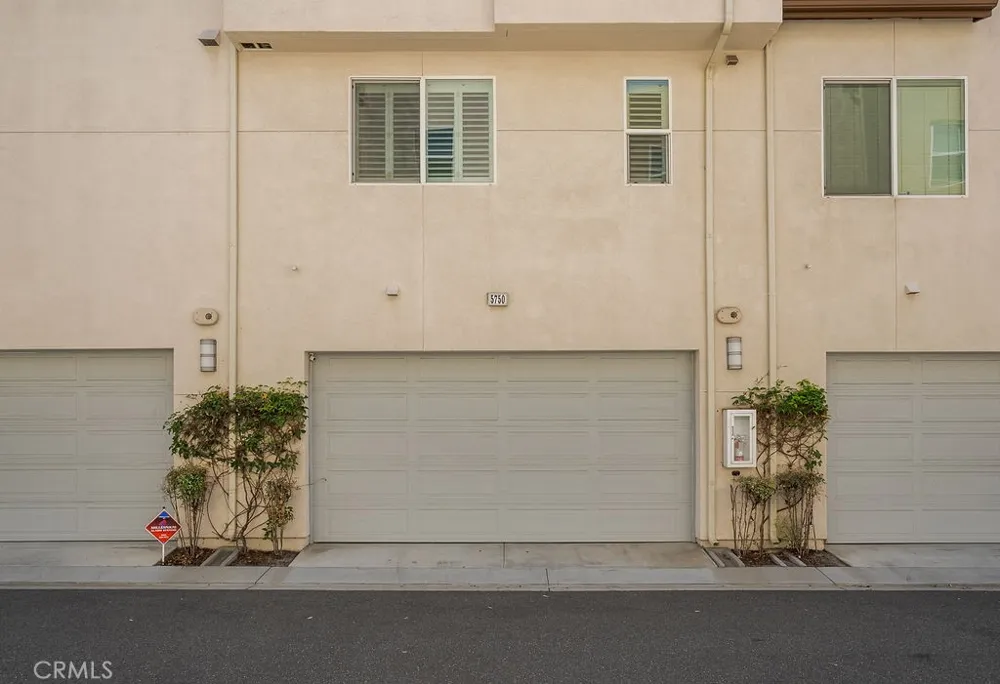 5750 Acacia Lane Lakewood, CA 90712
