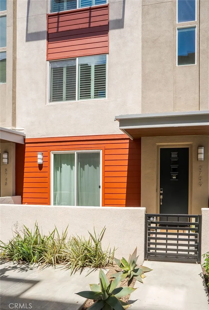 5750 Acacia Lane Lakewood, CA 90712