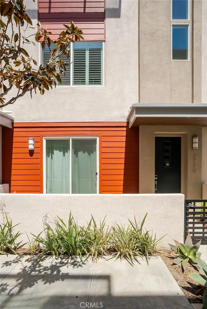 5750 Acacia Lane Lakewood, CA 90712