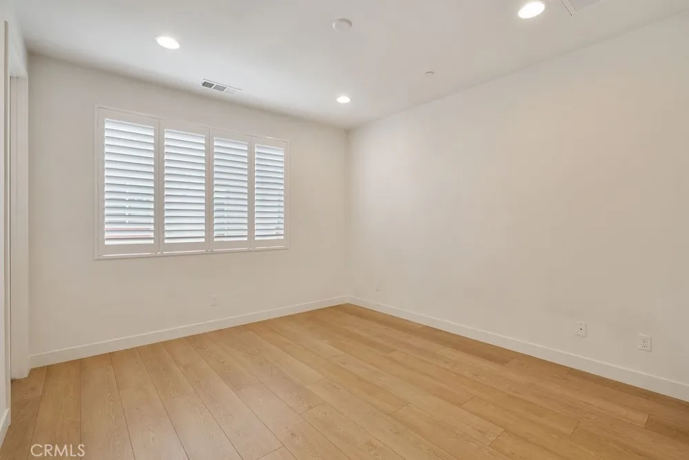5750 Acacia Lane Lakewood, CA 90712