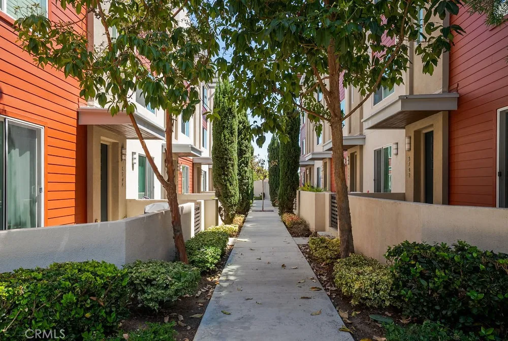 5750 Acacia Lane Lakewood, CA 90712
