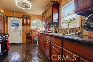 318 E Plenty Long Beach, CA 90805