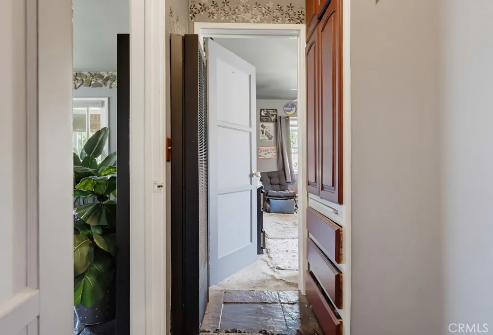 318 E Plenty Long Beach, CA 90805