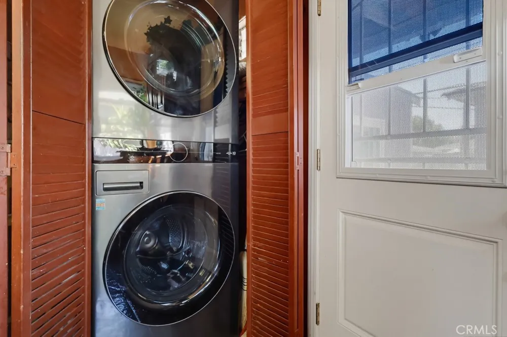 318 E Plenty Long Beach, CA 90805