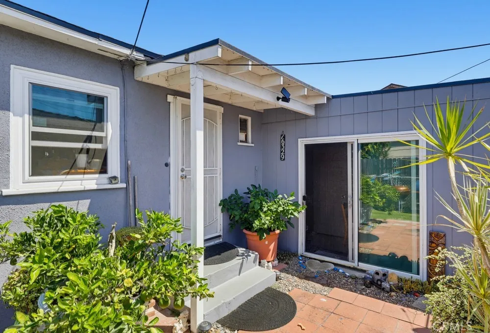 318 E Plenty Long Beach, CA 90805