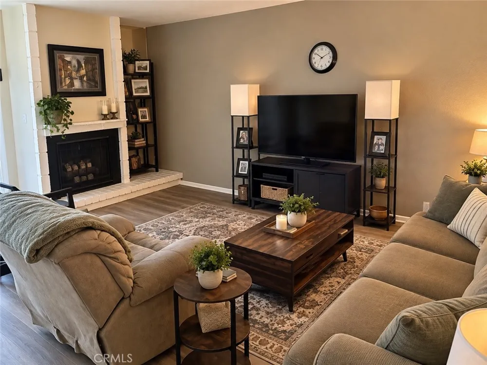 42913 15th W Lancaster, CA 93534
