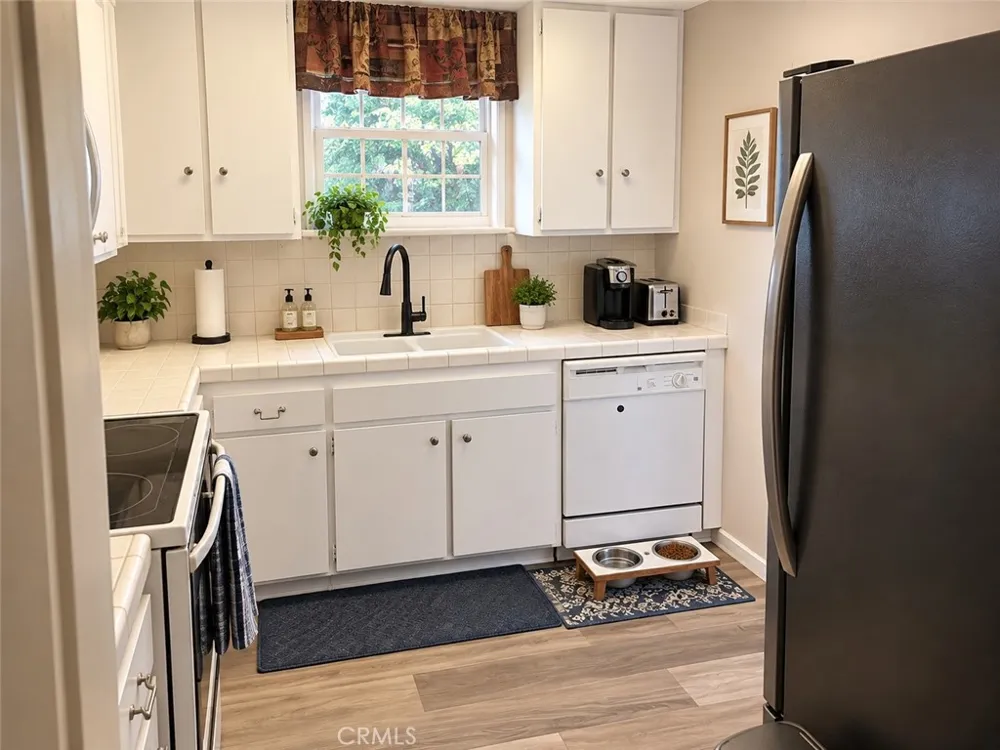 42913 15th W Lancaster, CA 93534